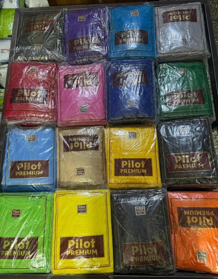 Des T-shirts Pilote à vendre 