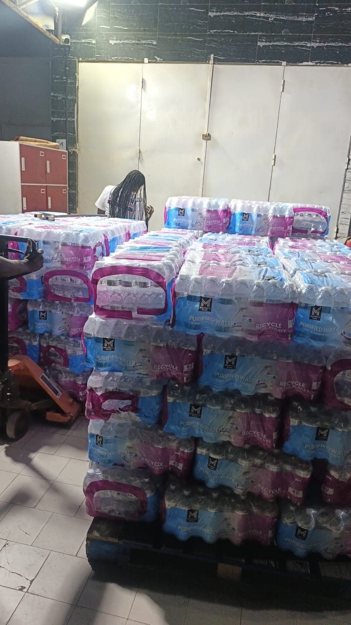 Purified water packs 80 bouteilles  — photo 1
