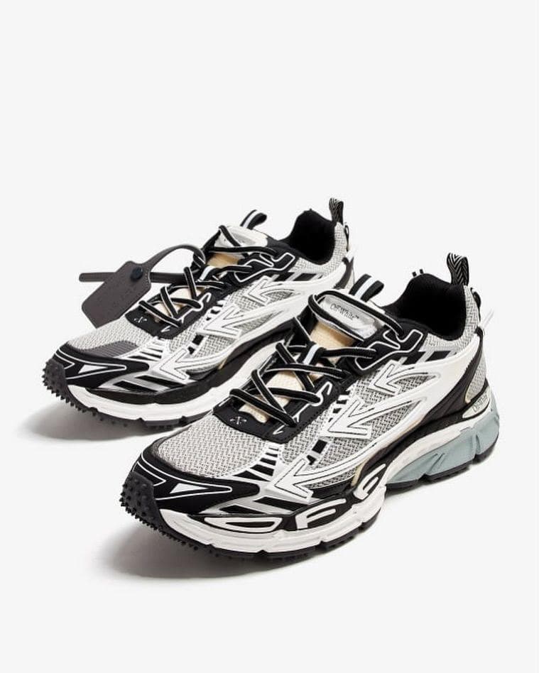 Chaussures OFF-WHITE Disponible  — photo 1