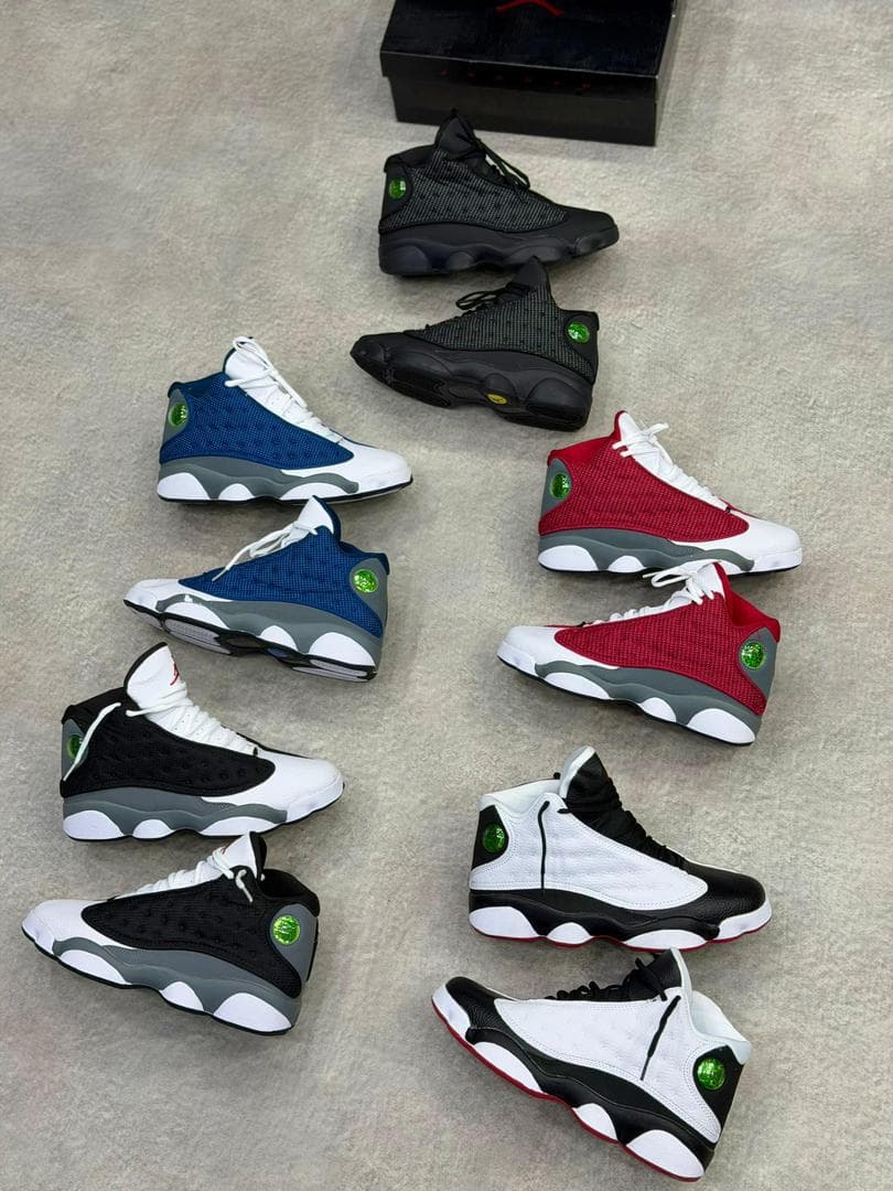 Chaussures Jordan 13 Disponible  — photo 1