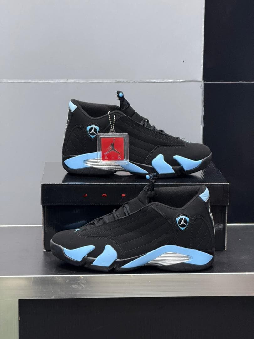 Chaussures Jordan 14 Disponible  — photo 1