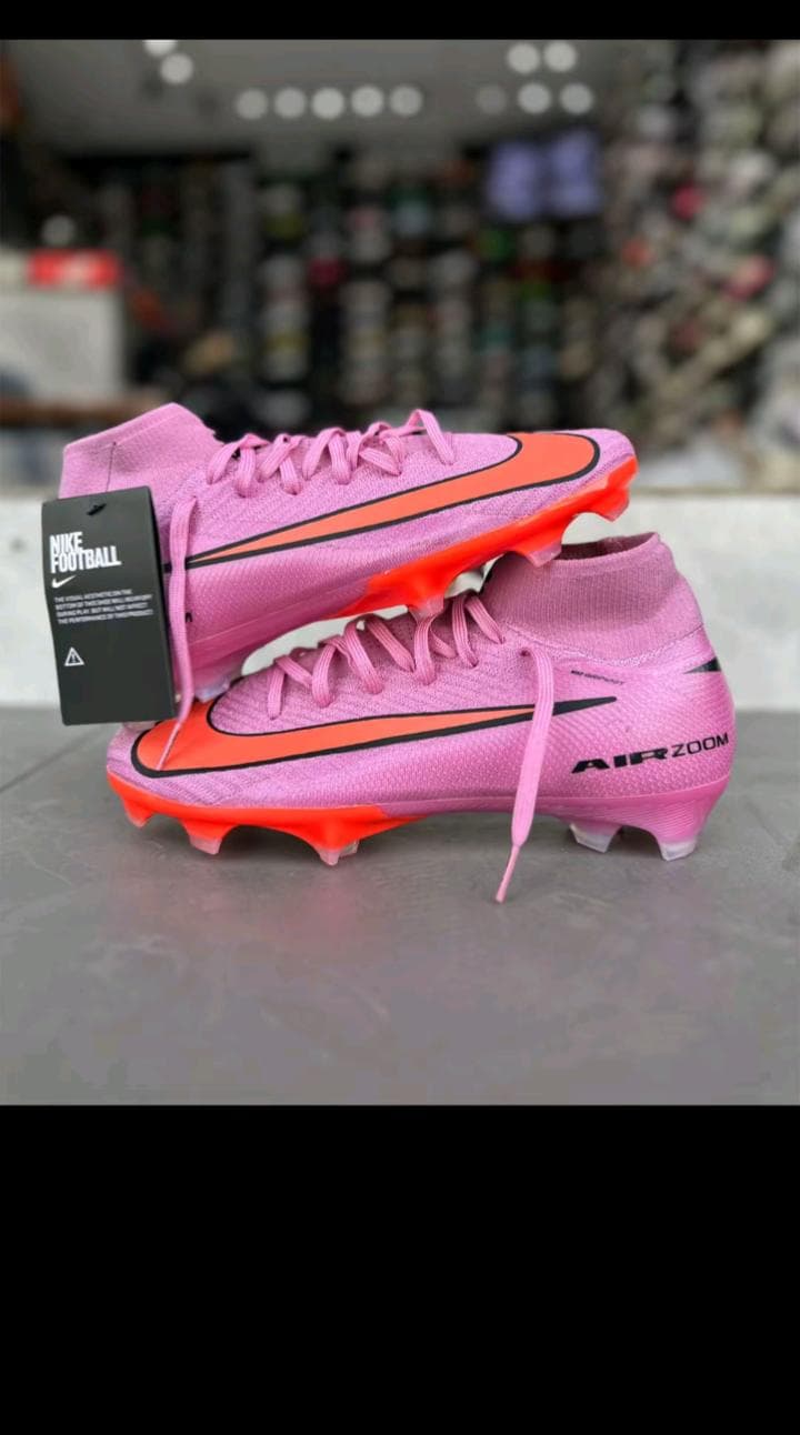 Crampons Nike  — photo 1