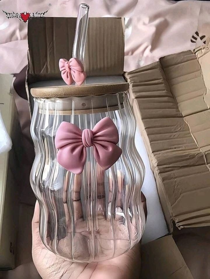 Des cutes verre et des sacs pour sckincare