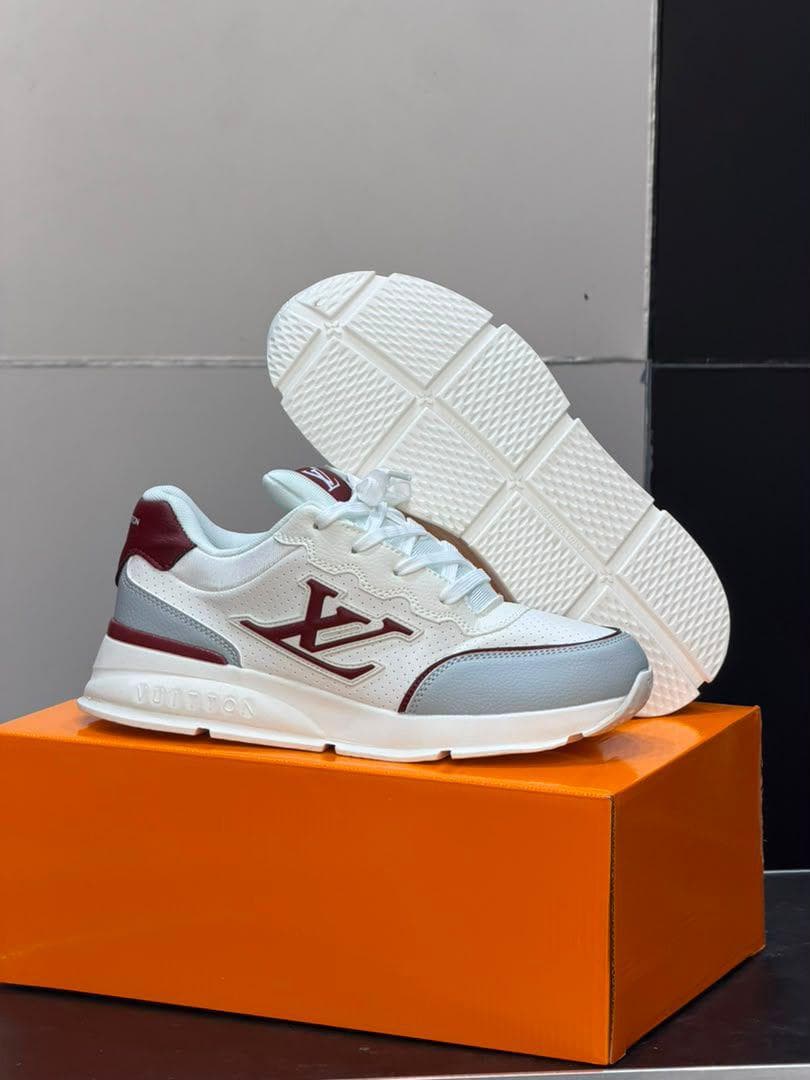 Chaussures Louis Vuitton All Color Disponible